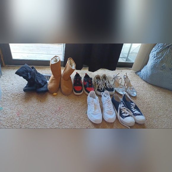 Shoes bundle - Picture 1 of 1